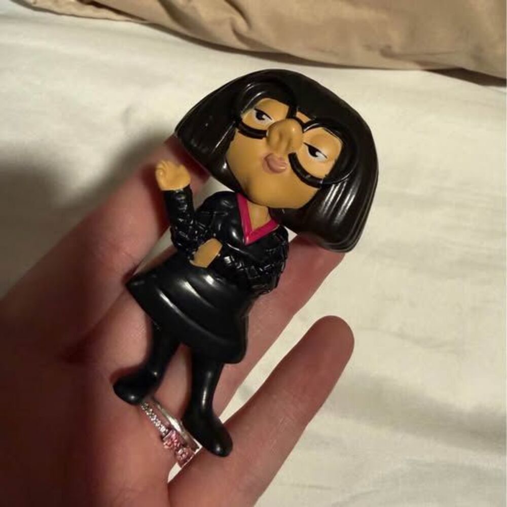McDonald's Disney Pixar The Incredibles 2 Edna Mode Toy Figurine